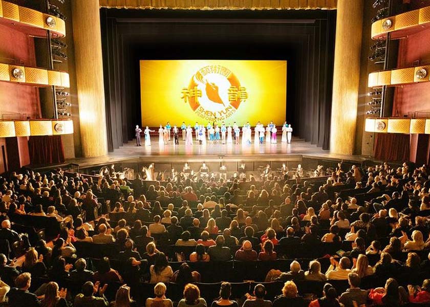 Image for article Shen Yun Performing Arts 2020 Begins World Tour Gracing the Stages of Two U.S. Cities