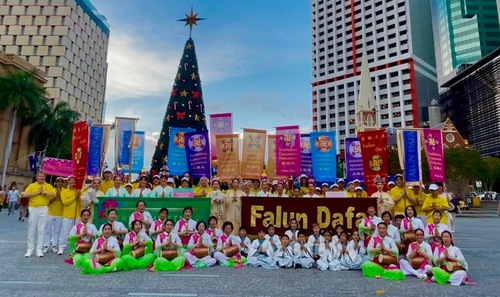Image for article Queensland, Australia: Falun Dafa Practitioners Express Gratitude and Wish Master a Happy New Year