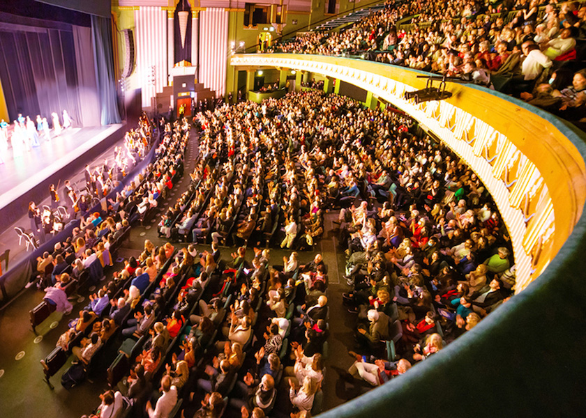 Image for article Shen Yun Stuns Audiences in Four Countries: “Aesthetically Astounding”