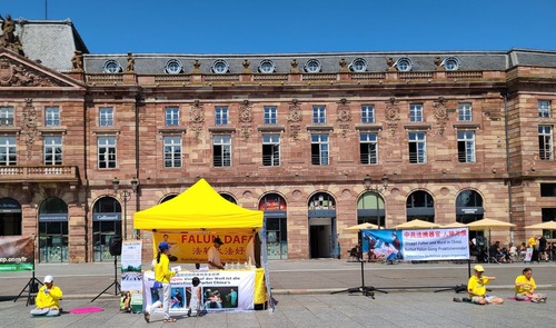 Image for article Strasbourg, France: Locals Condemn the Persecution of Falun Dafa in China