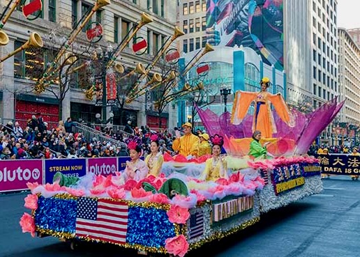 Image for article Chicago, USA: Falun Dafa Shines at Chicago Thanksgiving Parade