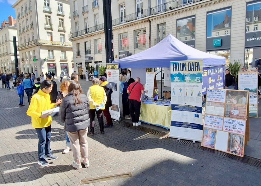 Image for article Nantes, France: Raising Awareness of the Persecution in China