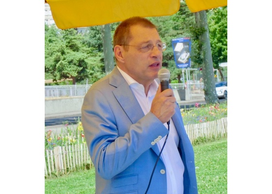 Image for article Switzerland: Government Officials Encourage Falun Gong Practitioners at Rally Protesting 26 Years of CCP Persecution