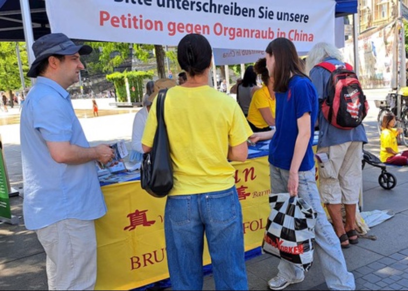 Image for article Germany: Falun Dafa Information Day Held in Freiburg
