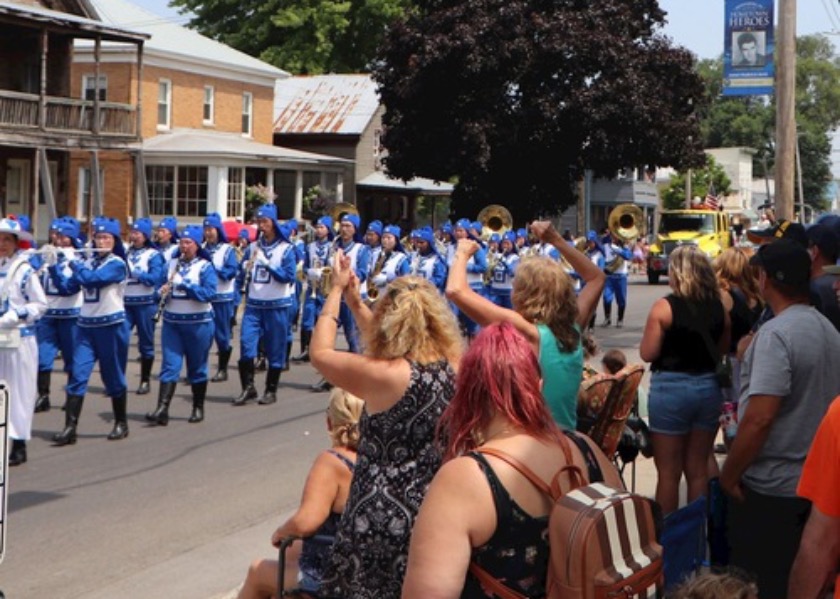 Image for article New York: The Canadian Tian Guo Marching Band Participates in the International Seaway Festival and Is Highly Praised