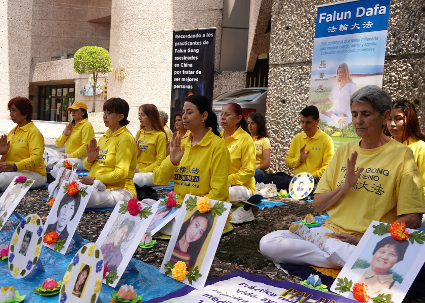 Image for article Mexico: Public Joins Practitioners in Calling for an End to the CCP’s Persecution of Falun Dafa