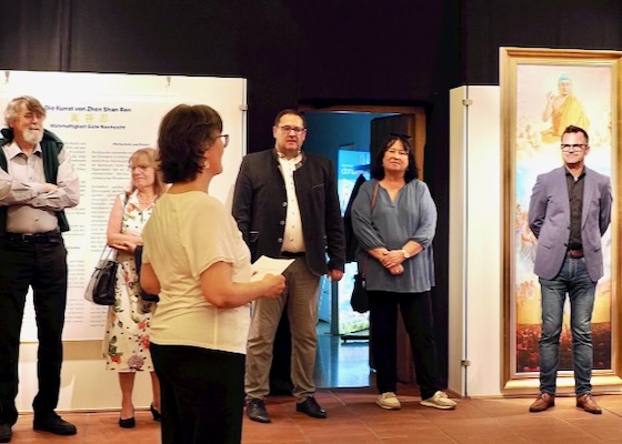 Image for article Germany: The Art of Zhen Shan Ren International Exhibition Touches and Inspires Visitors