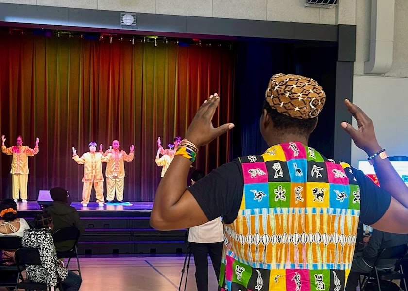 Image for article Introducing Falun Dafa at the World Multicultural Festival in Ottawa, Canada